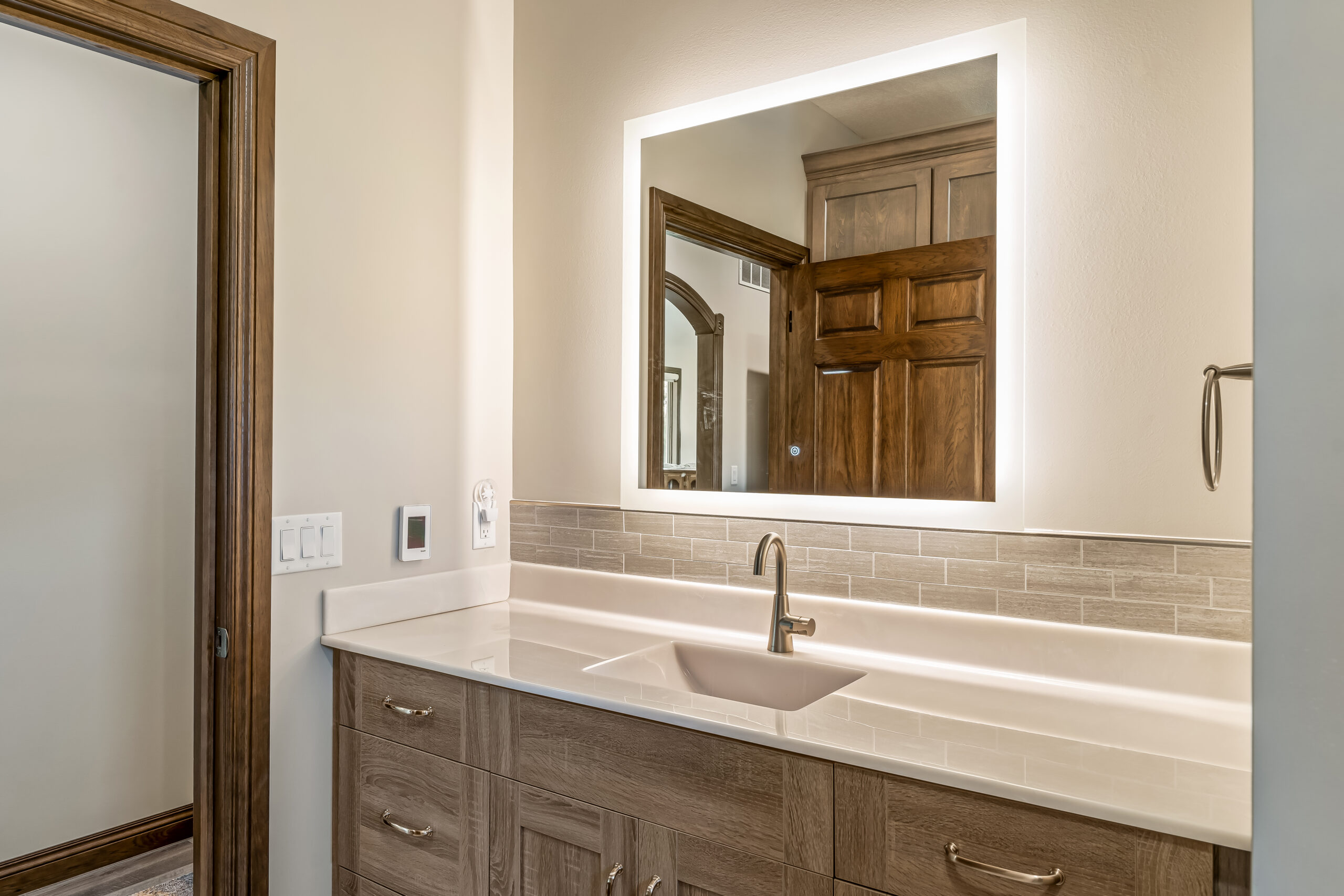 Interior-new-home-bathroom